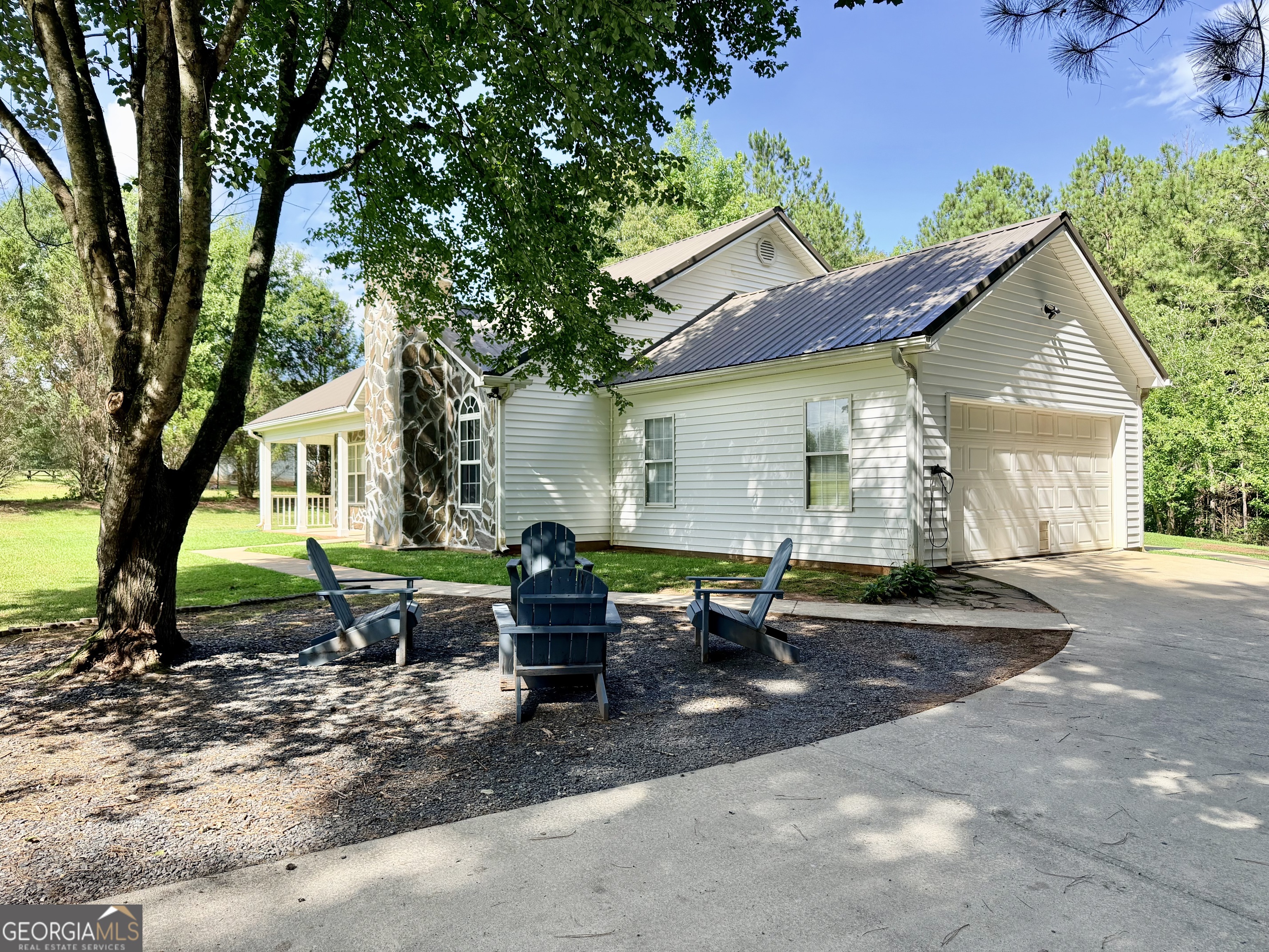 184 Lee Thompson Road Moreland, GA 30259 - Photo 1 of 1 Gallery Image 1
