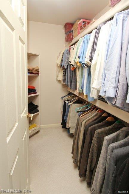 1864 Archers Pointe Rochester, MI 48306 - Photo 30 of 52 His & Hers Closet