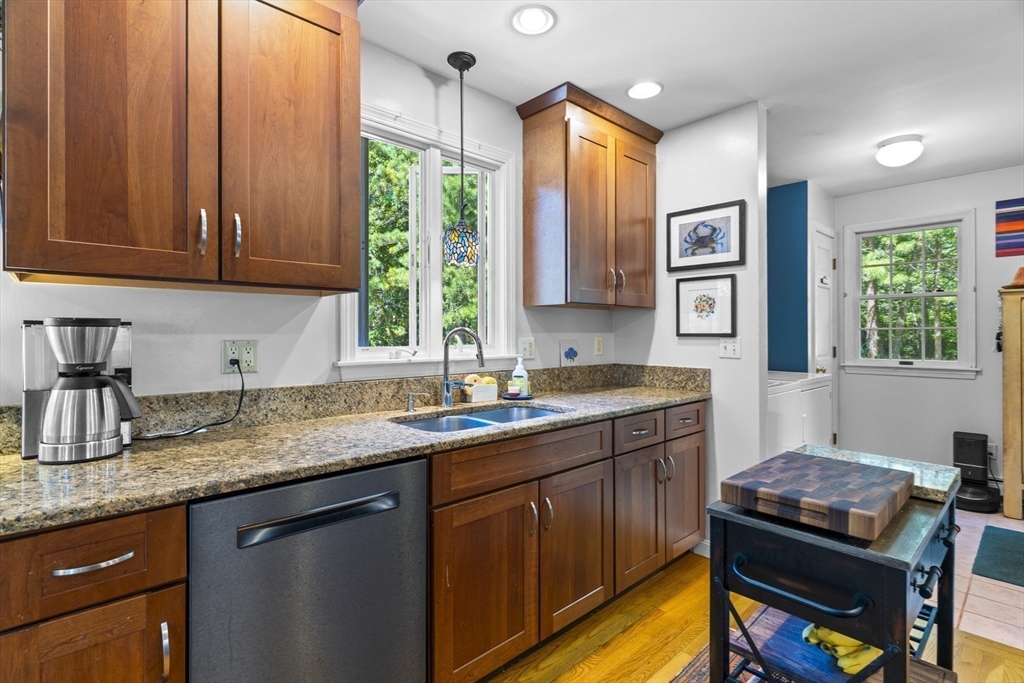 419 Satucket Road Brewster, MA 02631 - Photo 20 of 36 Gallery Image 20