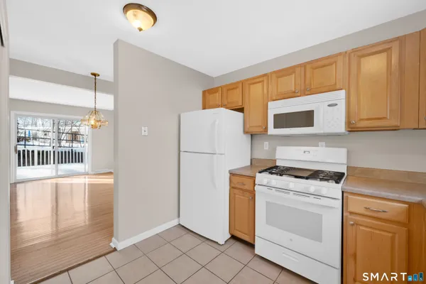 $269,900 | 28 Larkspur Drive, Unit 28, Cromwell, CT 06416