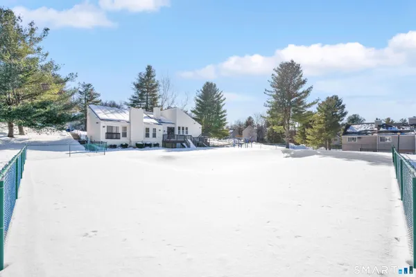 $269,900 | 28 Larkspur Drive, Unit 28, Cromwell, CT 06416