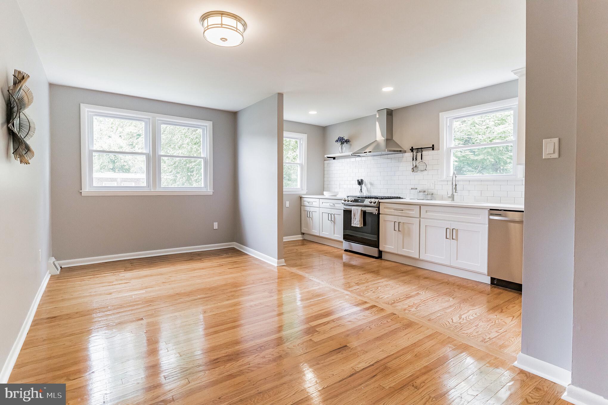 328 Ripka Street Philadelphia, PA 19128 - Photo 12 of 32