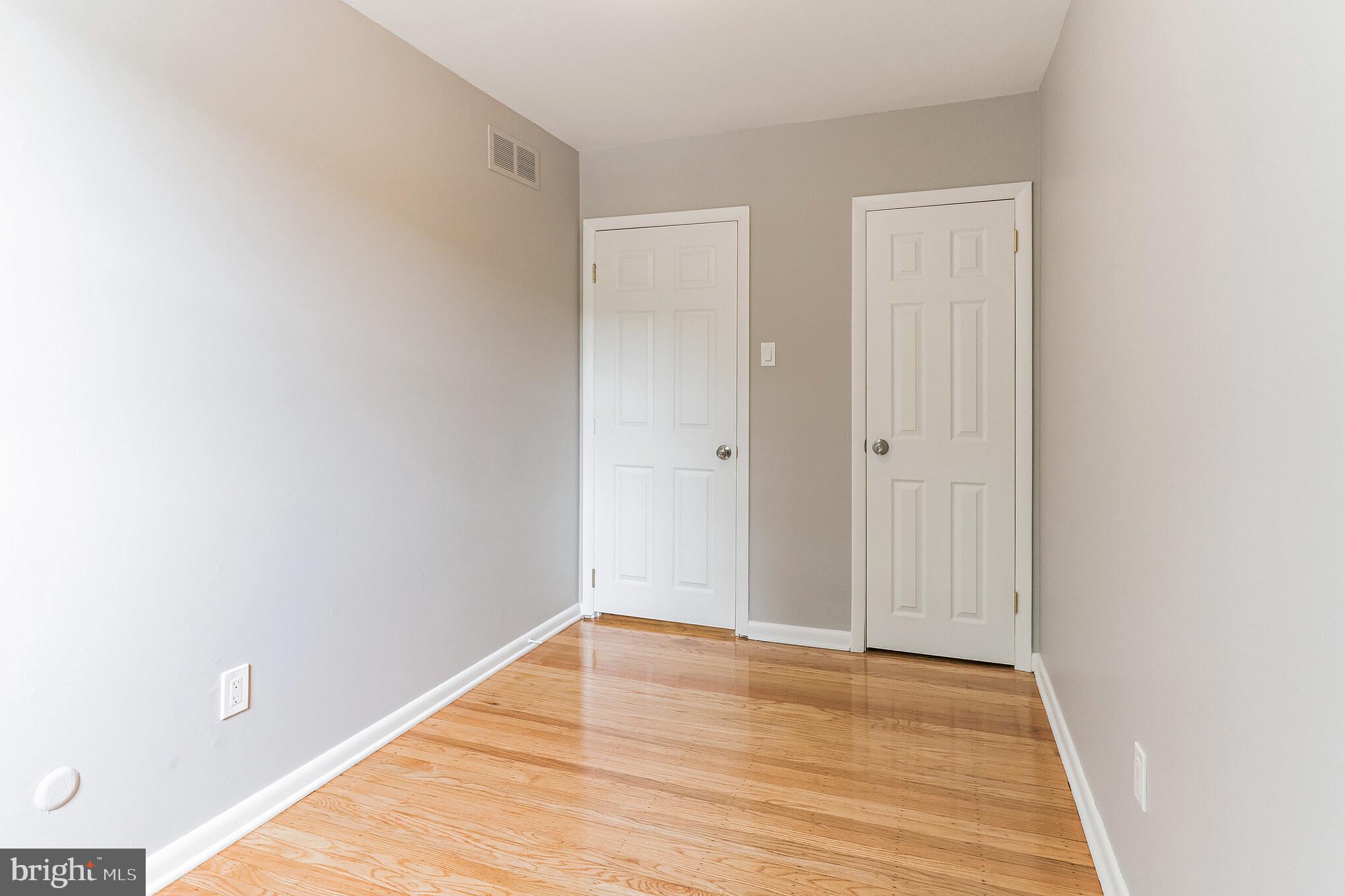 328 Ripka Street Philadelphia, PA 19128 - Photo 17 of 32