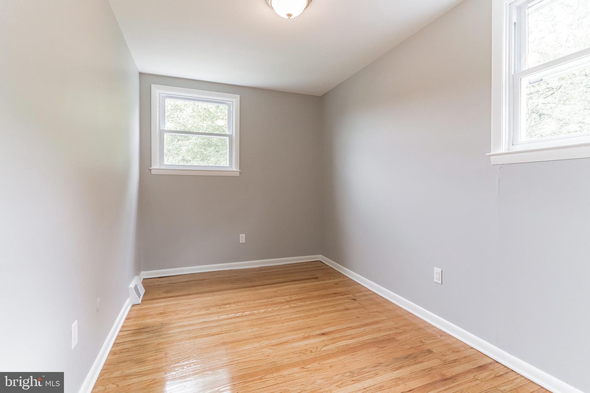 328 Ripka Street Philadelphia, PA 19128 - Photo 18 of 32