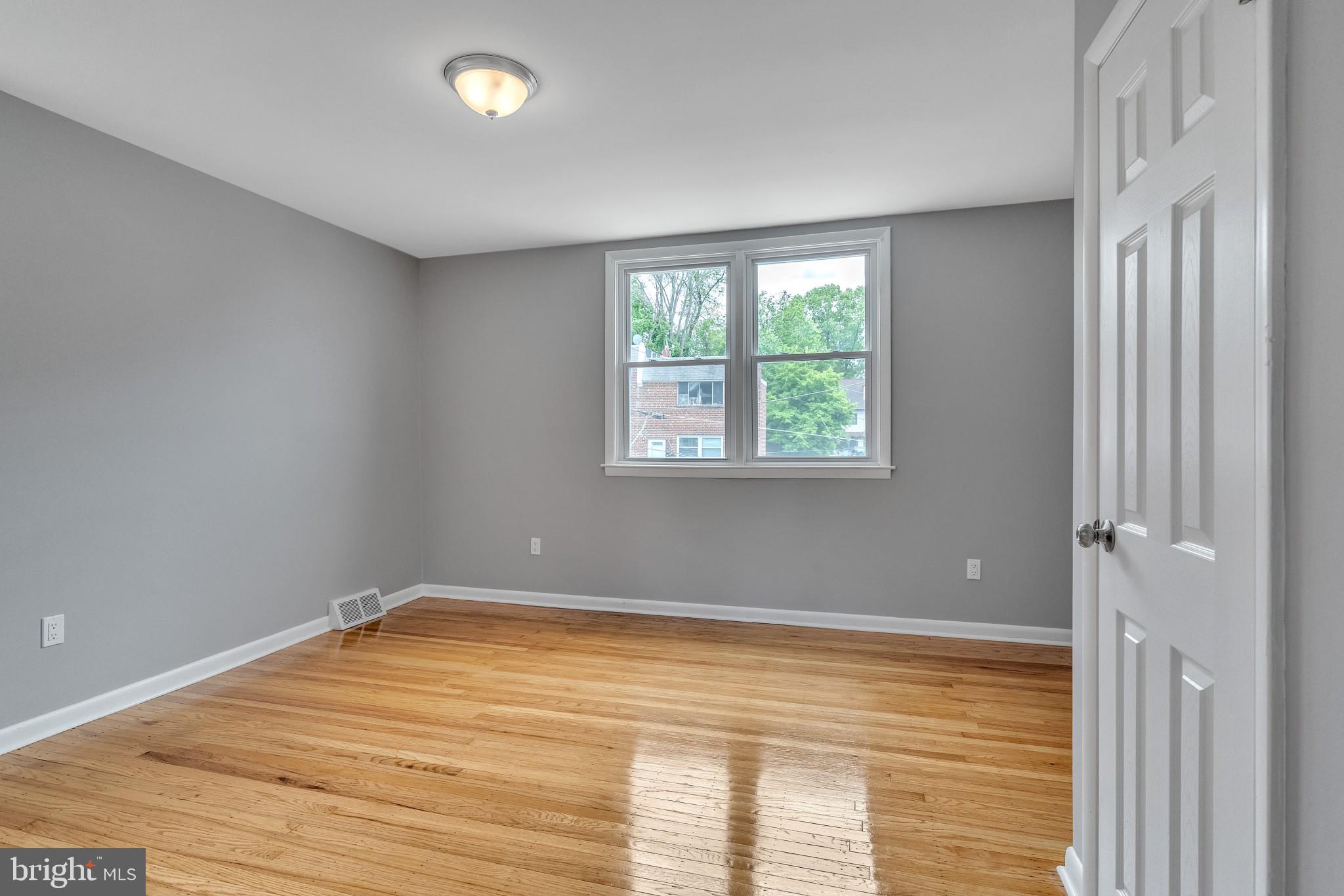 328 Ripka Street Philadelphia, PA 19128 - Photo 21 of 32