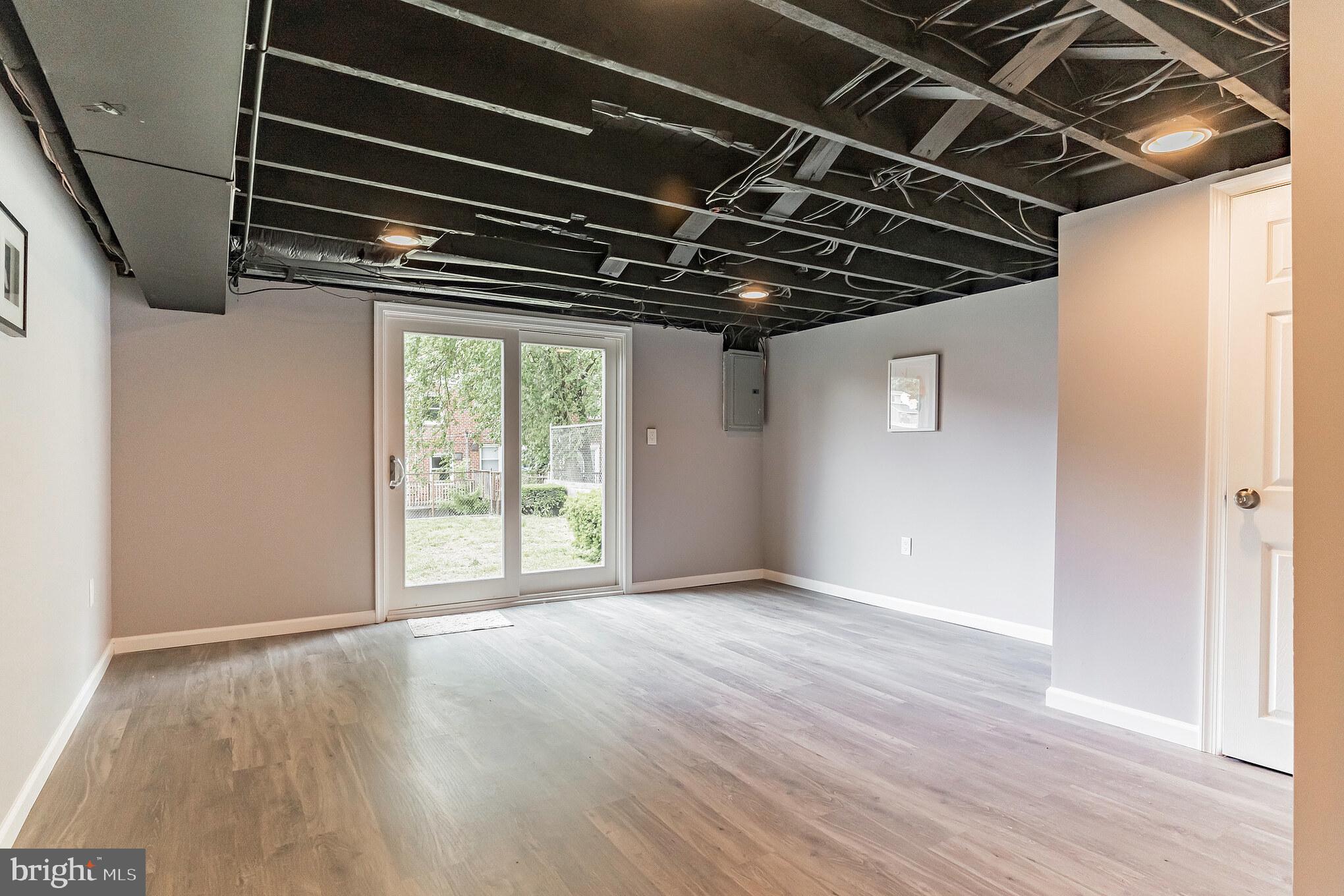 328 Ripka Street Philadelphia, PA 19128 - Photo 27 of 32