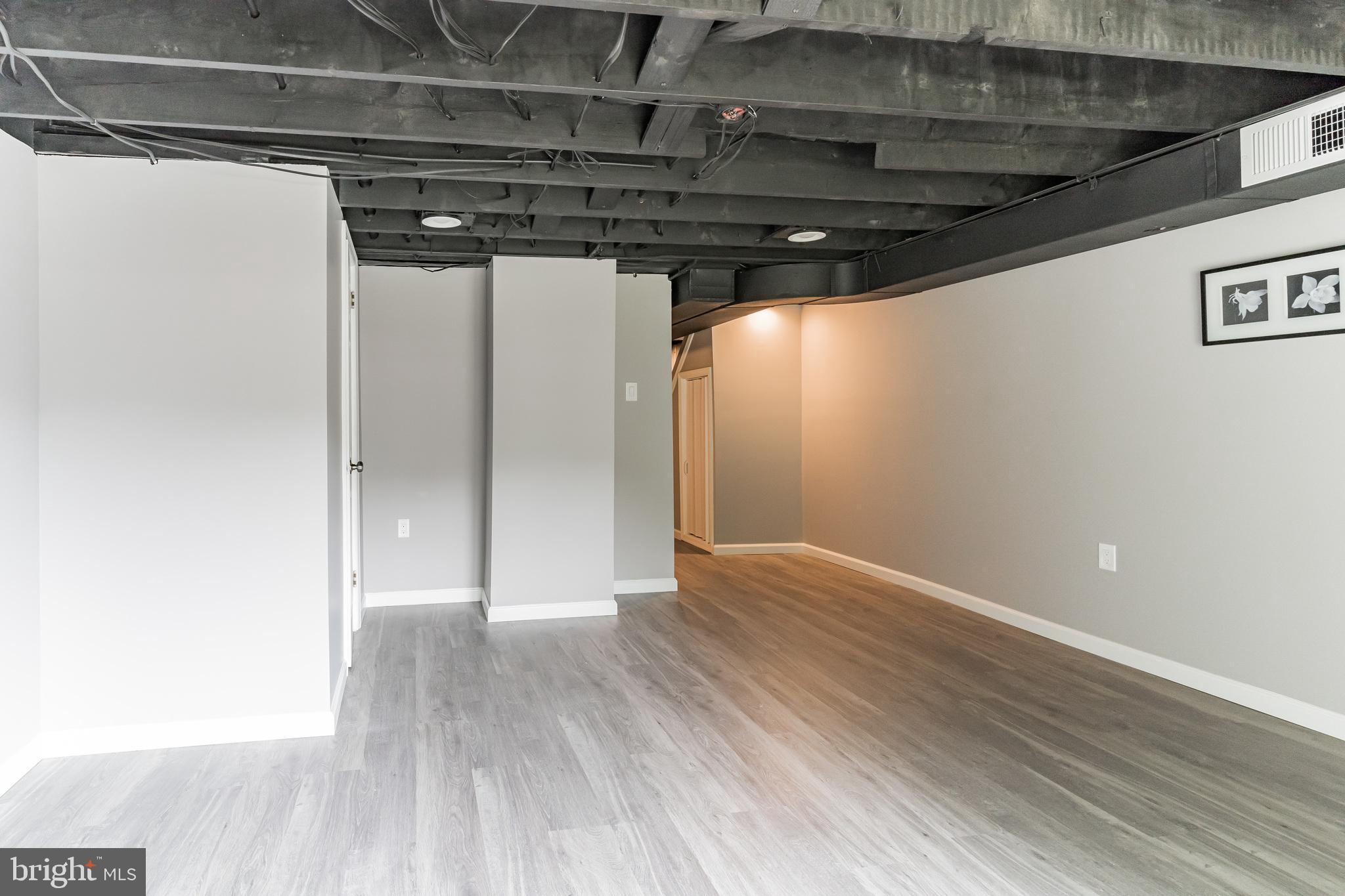 328 Ripka Street Philadelphia, PA 19128 - Photo 29 of 32