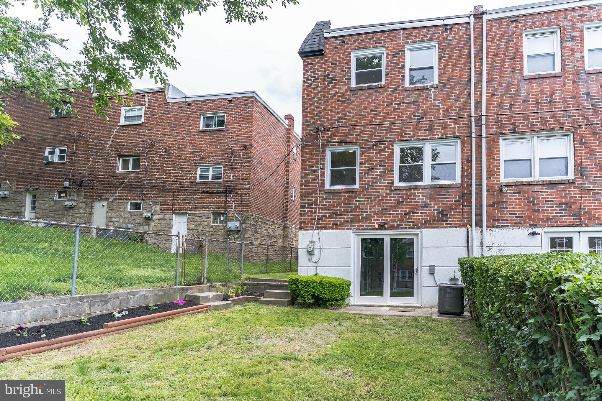 328 Ripka Street Philadelphia, PA 19128 - Photo 30 of 32