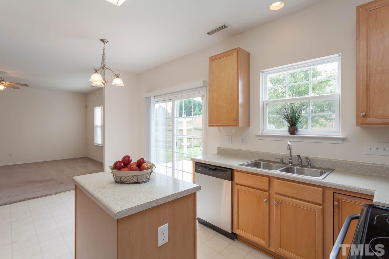 5513 Seaspray Lane Raleigh, NC 27610 - Photo 11 of 25 Gallery Image 11
