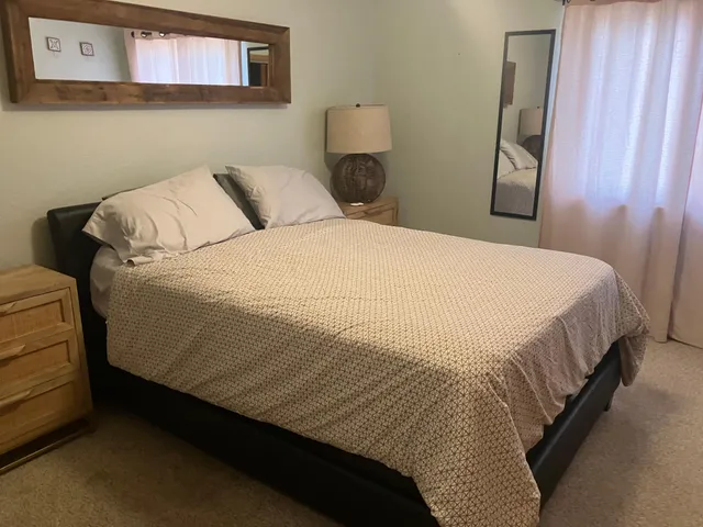 $2,250 | 1315 Summit Avenue, Detroit Lakes, MN 56501