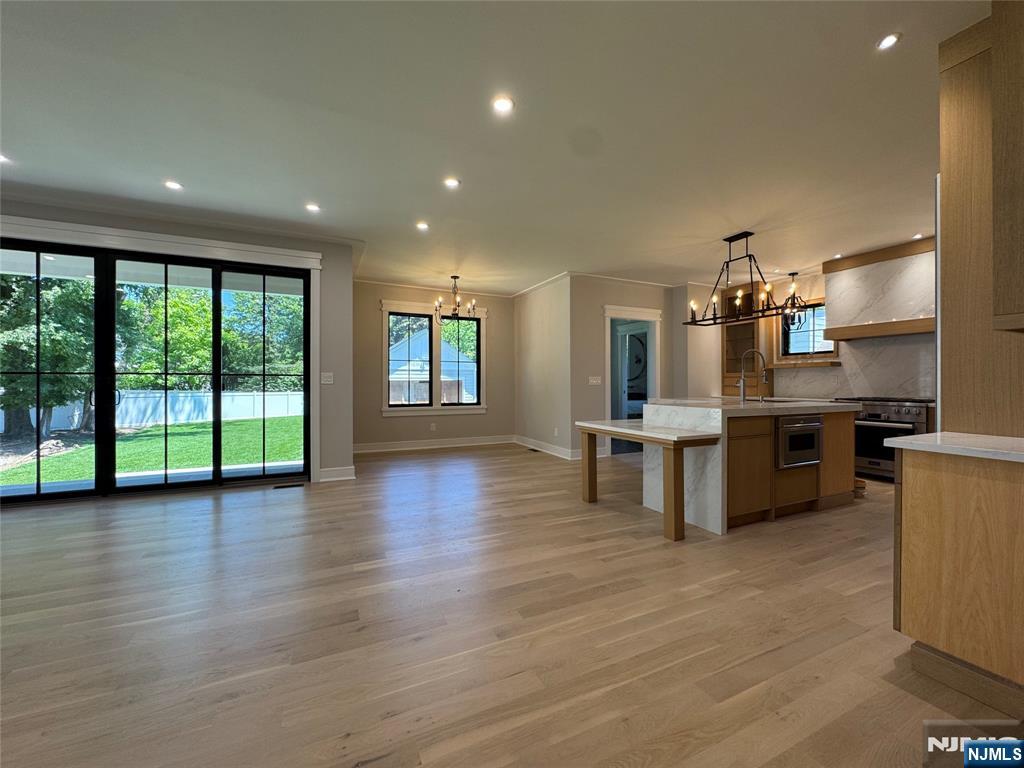 671 Delaware Avenue Ridgewood, NJ 07450 - Photo 8 of 31
