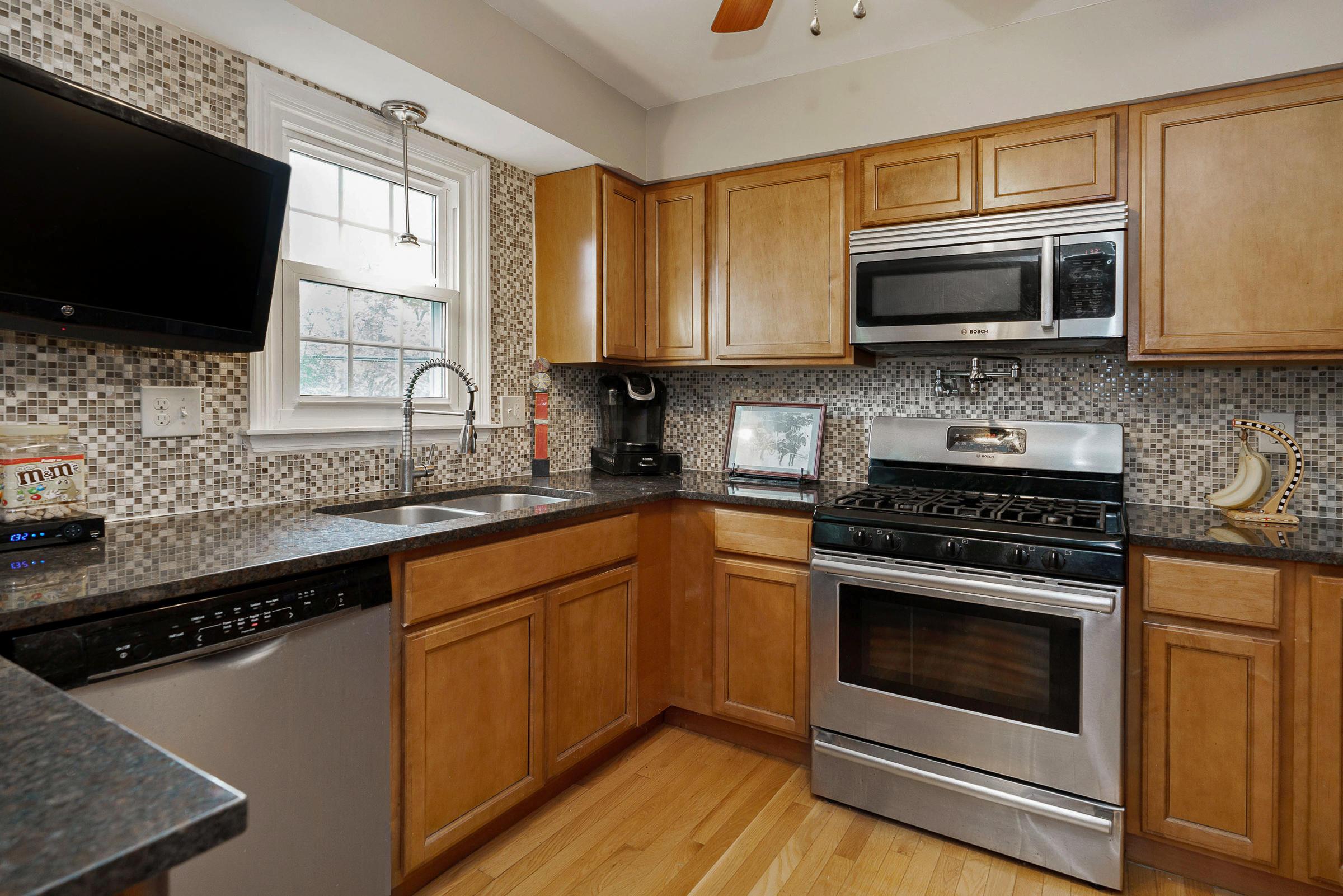 1631 Roxbury Road, Unit D3 Columbus, OH 43212 - Photo 12 of 35