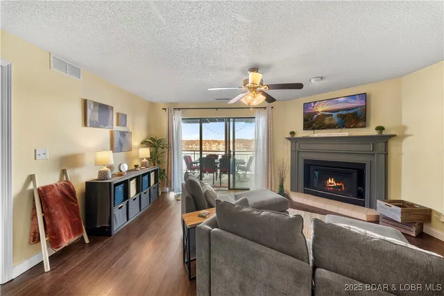 $230,000 | 152 Falls Point Drive, Unit 2A, Lake Ozark, MO 65049