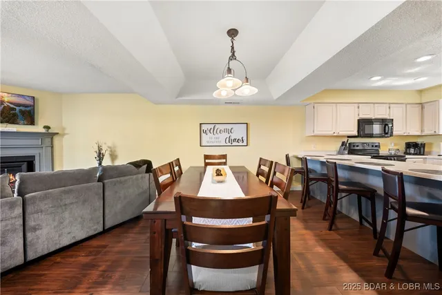 $230,000 | 152 Falls Point Drive, Unit 2A, Lake Ozark, MO 65049