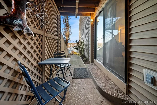 $230,000 | 152 Falls Point Drive, Unit 2A, Lake Ozark, MO 65049