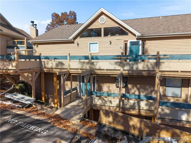 $230,000 | 152 Falls Point Drive, Unit 2A, Lake Ozark, MO 65049