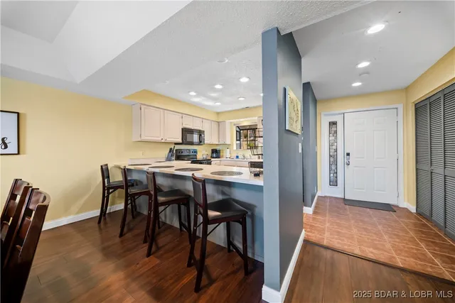 $230,000 | 152 Falls Point Drive, Unit 2A, Lake Ozark, MO 65049