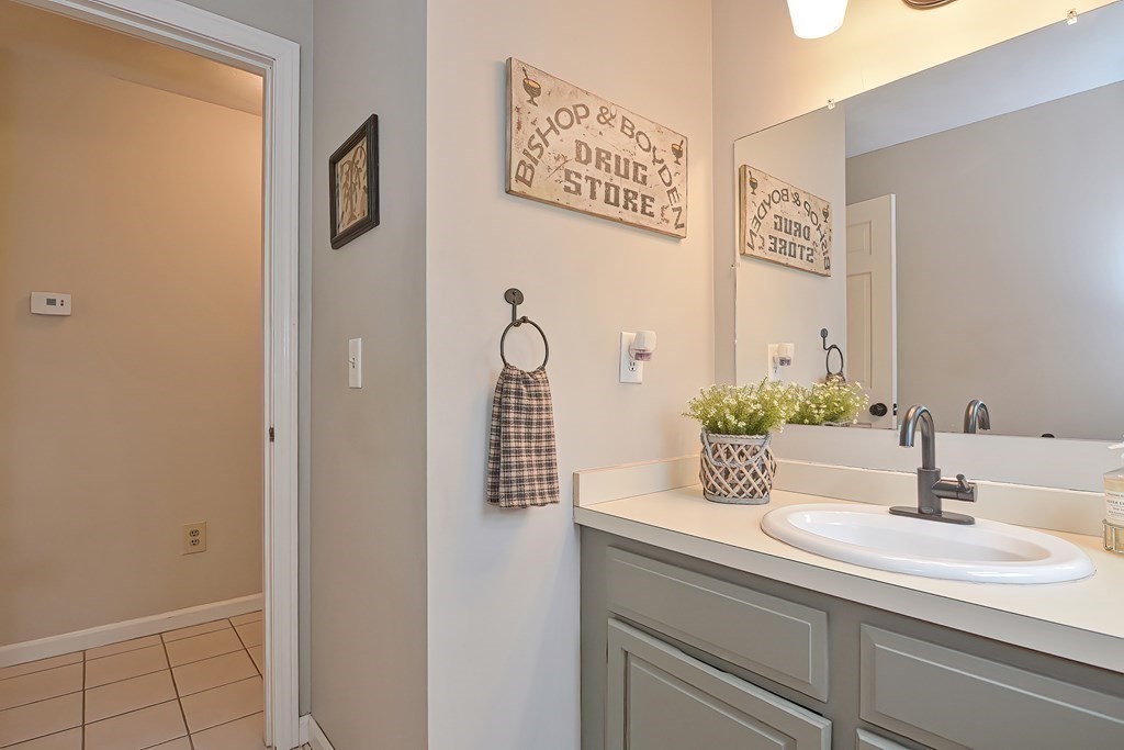 9 Whitney Road Hopedale, MA 01747 - Photo 21 of 39 Gallery Image 21