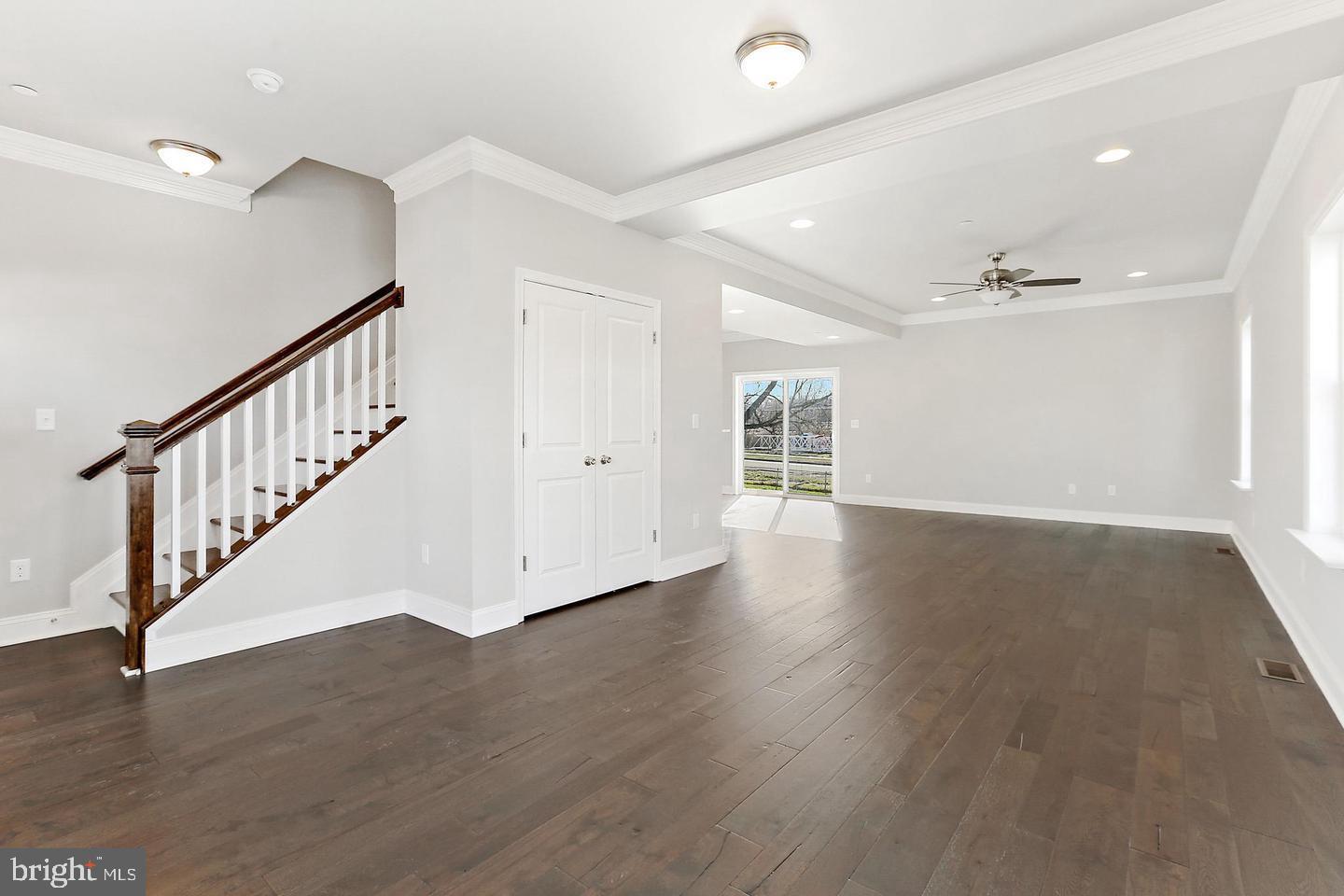143 Riverside Road Essex, MD 21221 - Photo 3 of 14