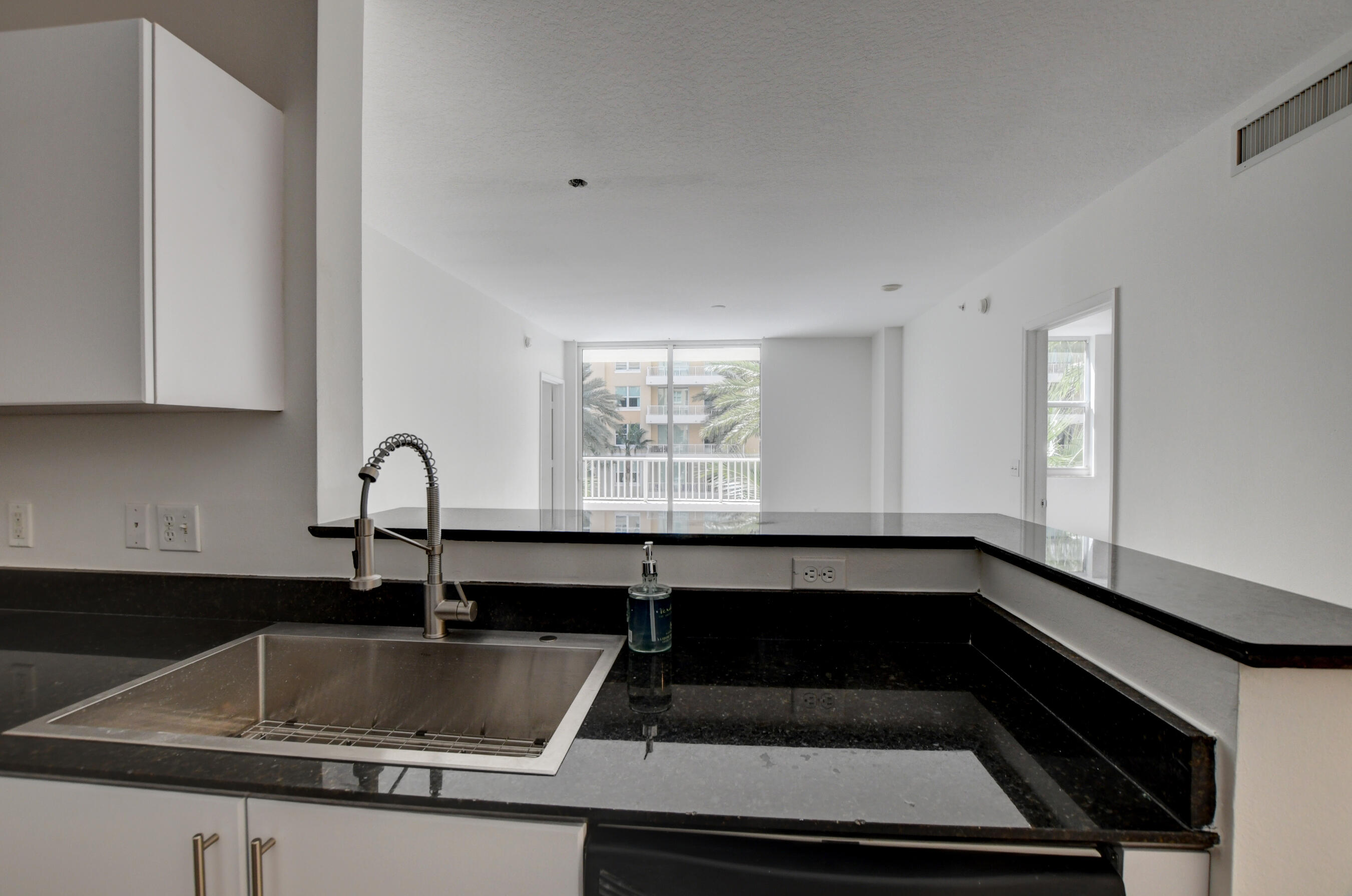 700 East Boynton Beach Boulevard, Unit 403 Boynton Beach, FL 33435 - Photo 11 of 35 18_ebf_9991and4more