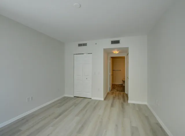 $5,750 | 700 East Boynton Beach Boulevard, Unit 403, Boynton Beach, FL 33435