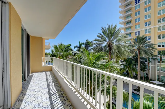 $5,750 | 700 East Boynton Beach Boulevard, Unit 403, Boynton Beach, FL 33435