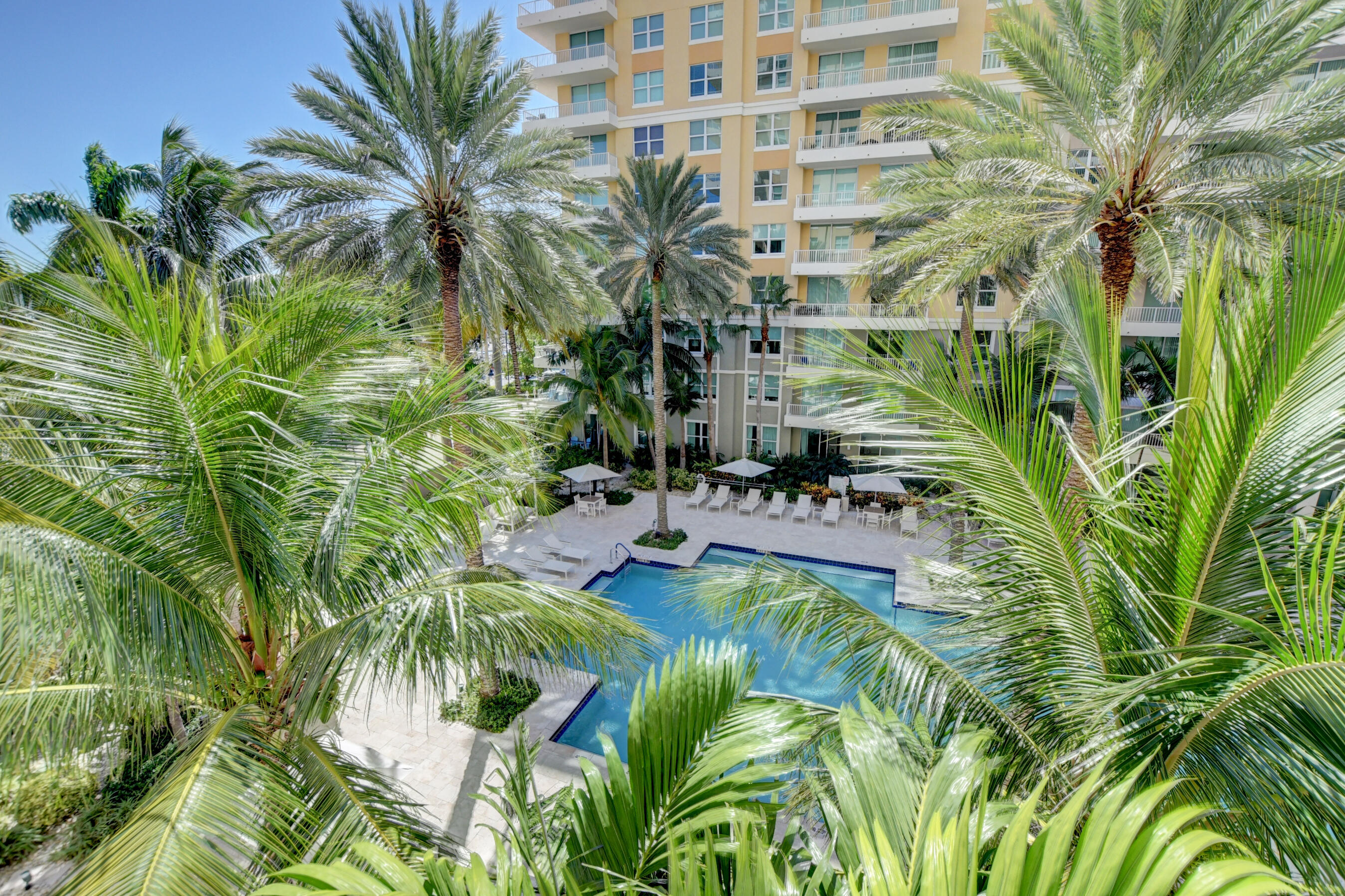 700 East Boynton Beach Boulevard, Unit 403 Boynton Beach, FL 33435 - Photo 30 of 35 37_ebf_99999 (87)and4more