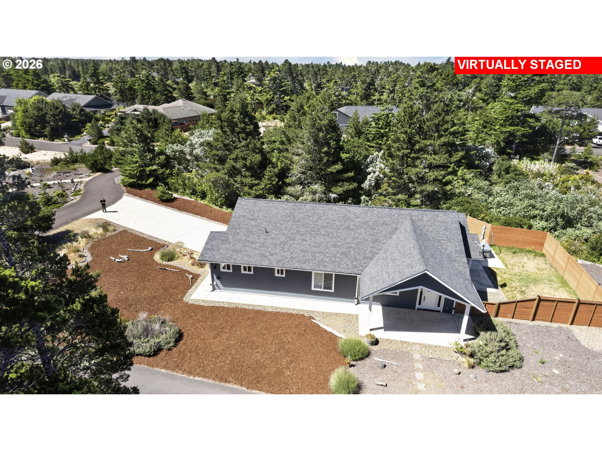 88051 Lake Point Drive Florence, OR 97439 - Photo 4 of 32