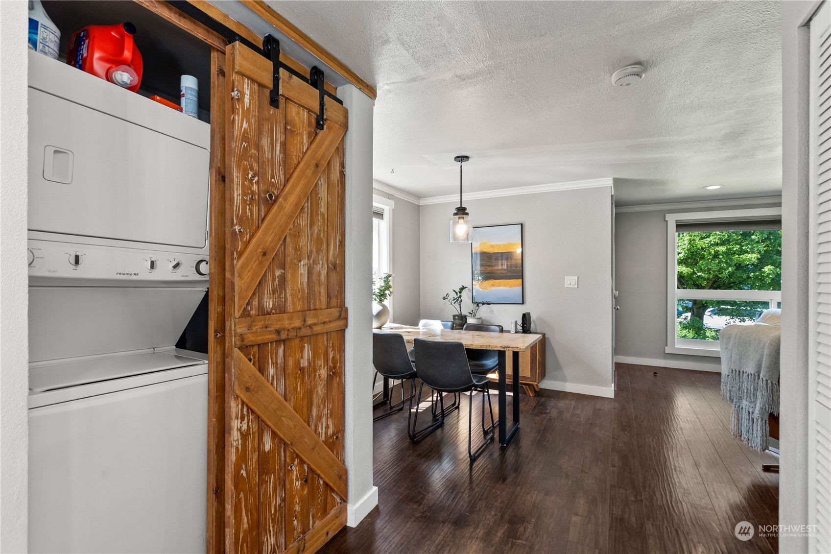 12012 Renton Avenue South Seattle, WA 98178 - Photo 17 of 29 Gallery Image 17