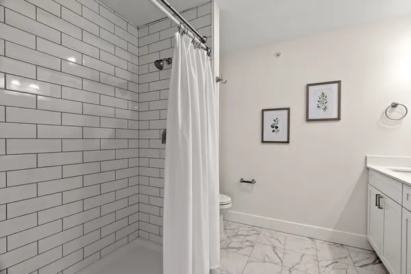 $424,000 | 15 Suffolk Drive, Unit 5, Concord, NH 03303