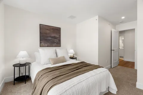 $424,000 | 15 Suffolk Drive, Unit 5, Concord, NH 03303