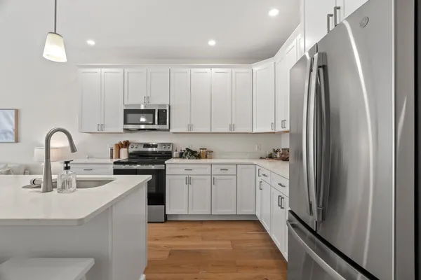 $424,000 | 15 Suffolk Drive, Unit 5, Concord, NH 03303