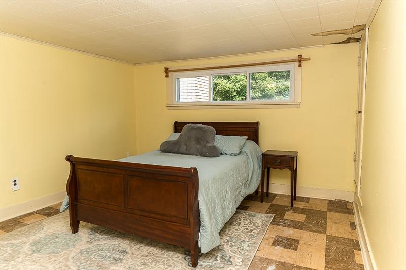 137 Naugle Road Beaver Falls, PA 15010 - Photo 31 of 39 Gallery Image 31