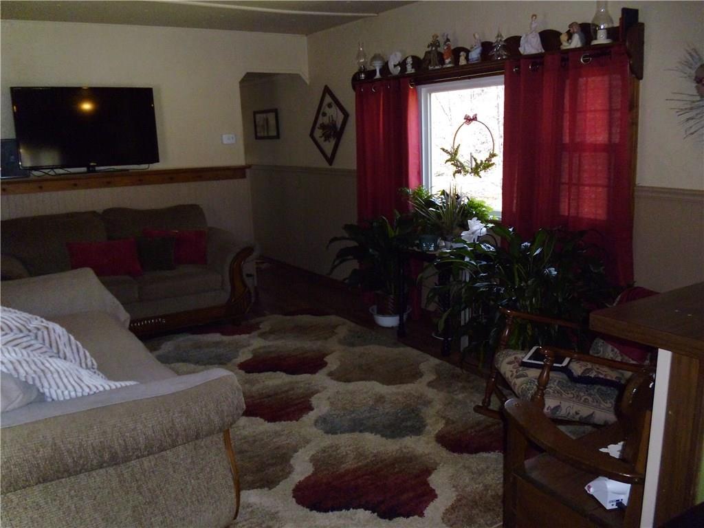 136 Air Shaft Road Apollo, PA 15613 - Photo 10 of 19 Gallery Image 10
