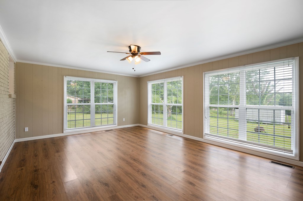 701 West Nance Springs Road Southwest Dalton, GA 30721 - Photo 16 of 29 Gallery Image 16