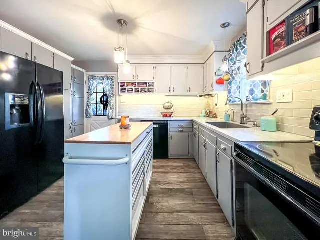 $464,900 | 1202 Clinton Avenue, Bensalem, PA 19020