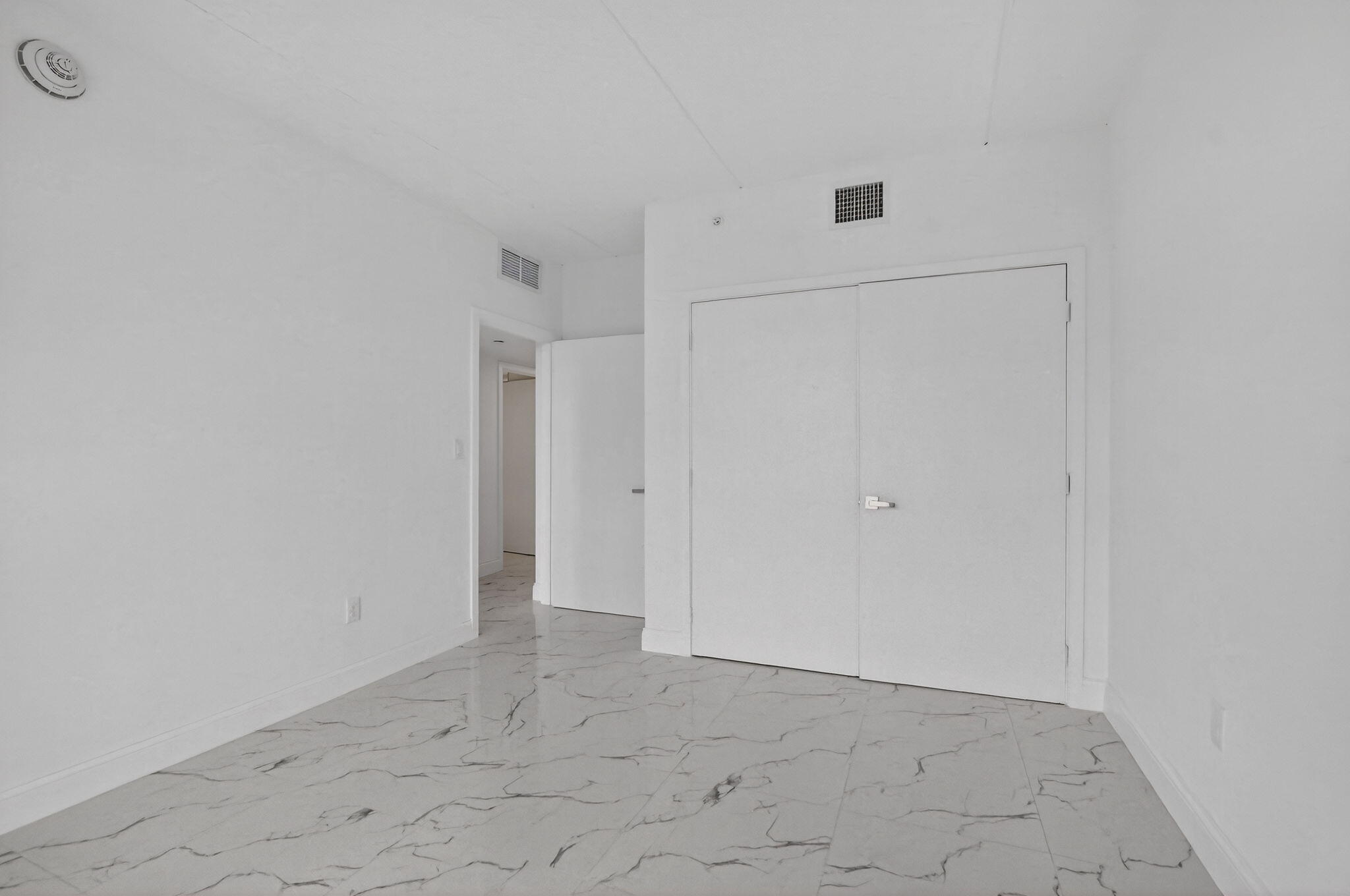 350 West Hidden Valley Boulevard, Unit 102 Boca Raton, FL 33487 - Photo 14 of 23 14