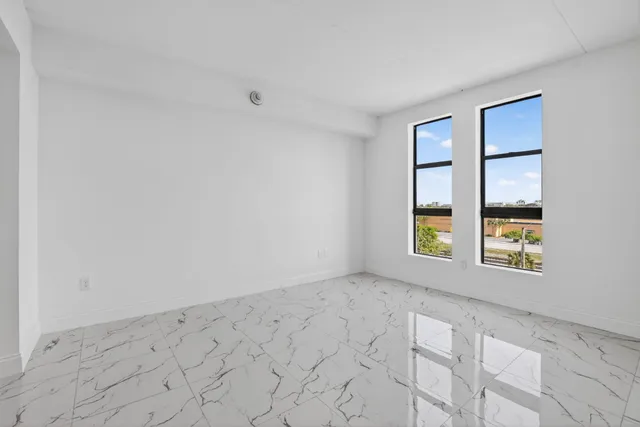 $3,250 | 350 West Hidden Valley Boulevard, Unit 102, Boca Raton, FL 33487