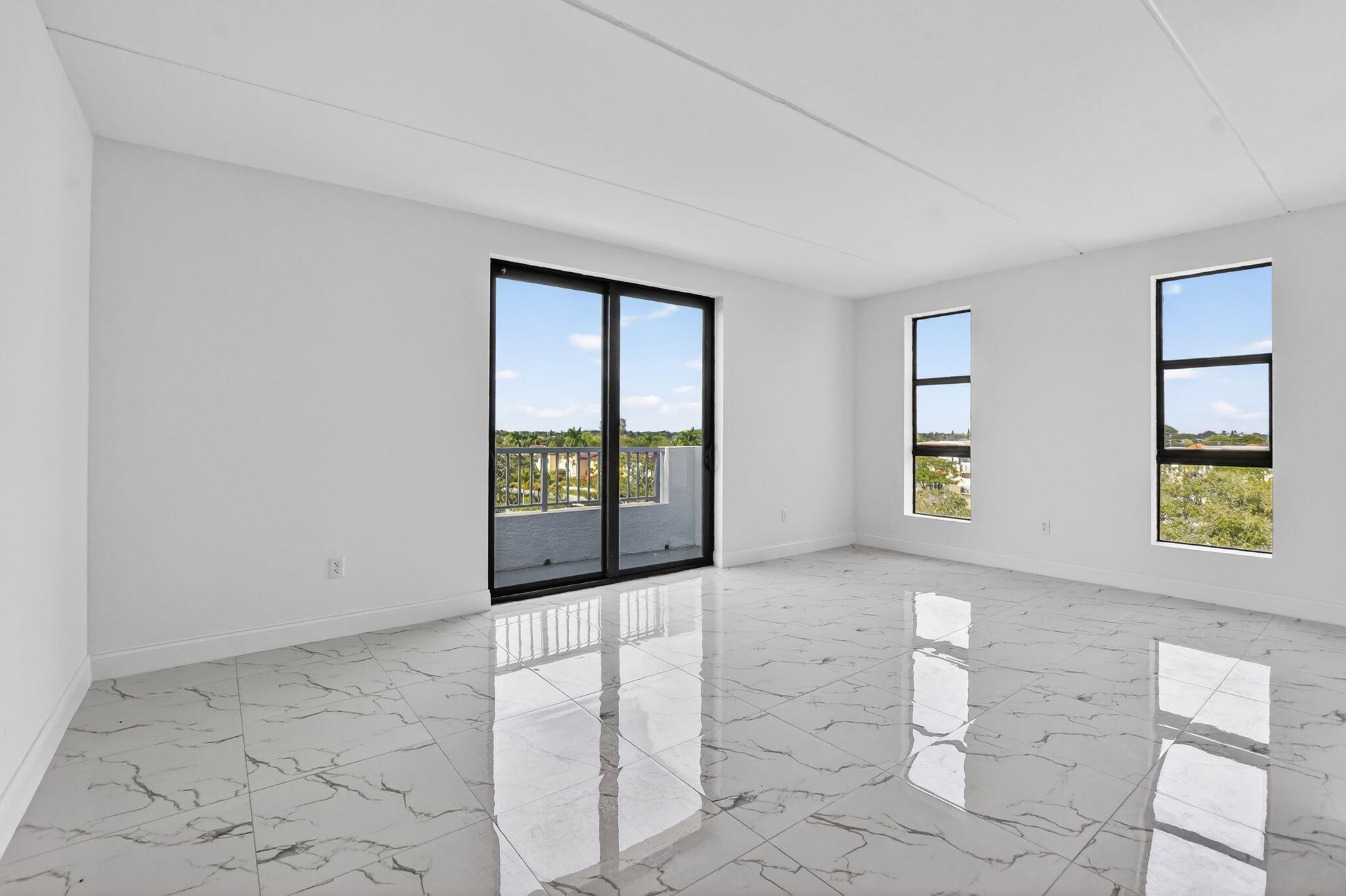 350 West Hidden Valley Boulevard, Unit 101 Boca Raton, FL 33487 - Photo 8 of 29 6