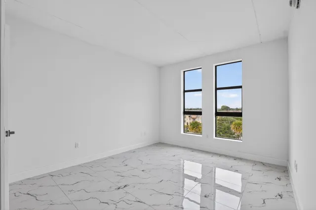 $3,250 | 350 West Hidden Valley Boulevard, Unit 102, Boca Raton, FL 33487