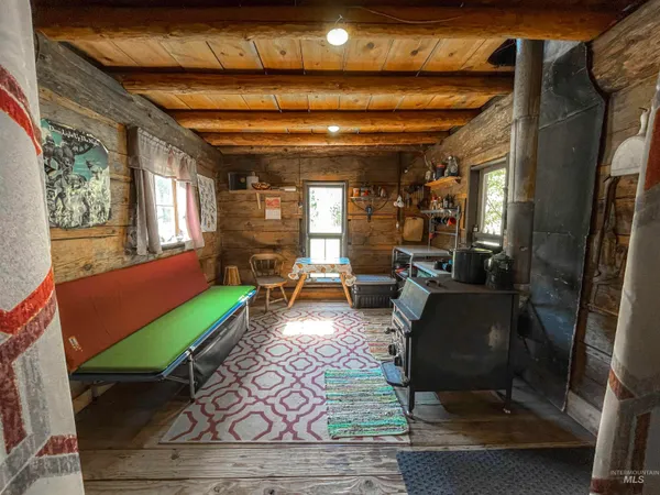 $975,000 | 3869 Salmon River Road, Riggins, ID 83549