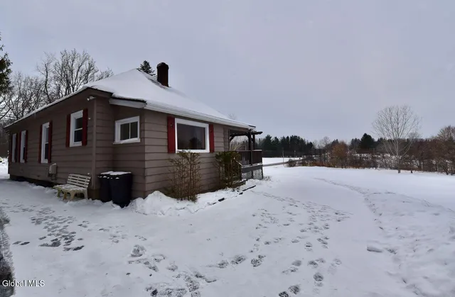 $299,500 | 283 County Highway 107, Johnstown, NY 12095