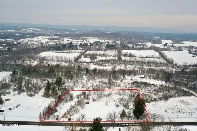 $299,500 | 283 County Highway 107, Johnstown, NY 12095