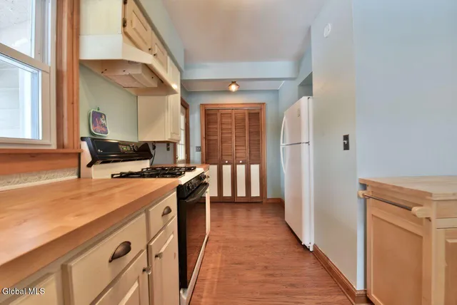 $299,500 | 283 County Highway 107, Johnstown, NY 12095