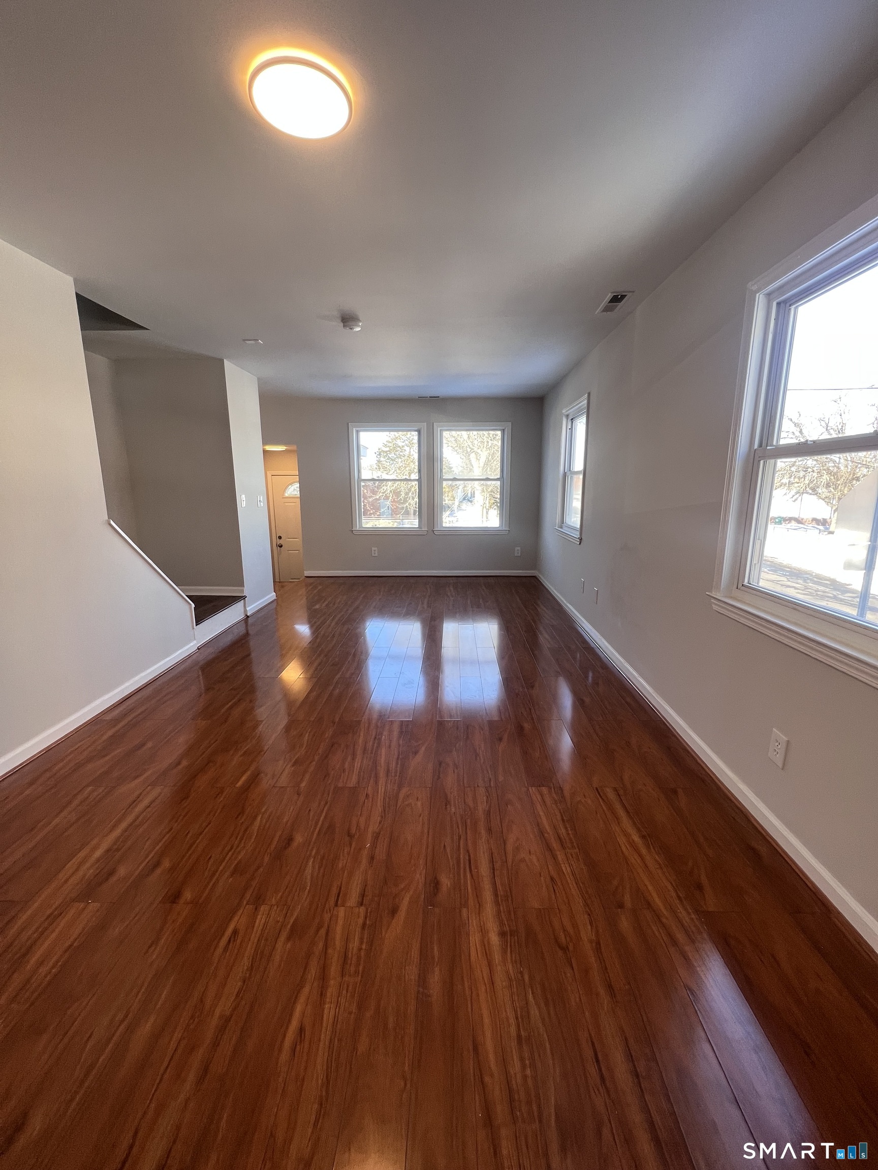 93 Shell Street Bridgeport, CT 06605 - Photo 5 of 28 LR