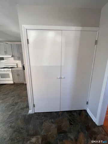 $2,800 | 93 Shell Street, Bridgeport, CT 06605