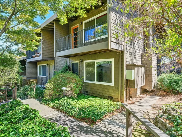 $668,000 | 1411 Casa Buena Drive, Unit 14, Corte Madera, CA 94925