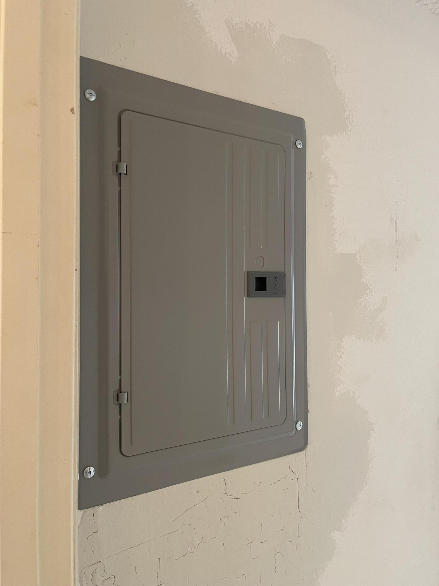 4530 Northwest 2nd Street, Unit D Delray Beach, FL 33445 - Photo 28 of 31 an empty room with wooden floor