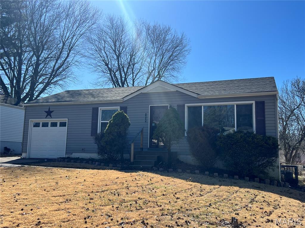 1030 Addison Drive St. Louis, MO 63137 - Photo 2 of 17