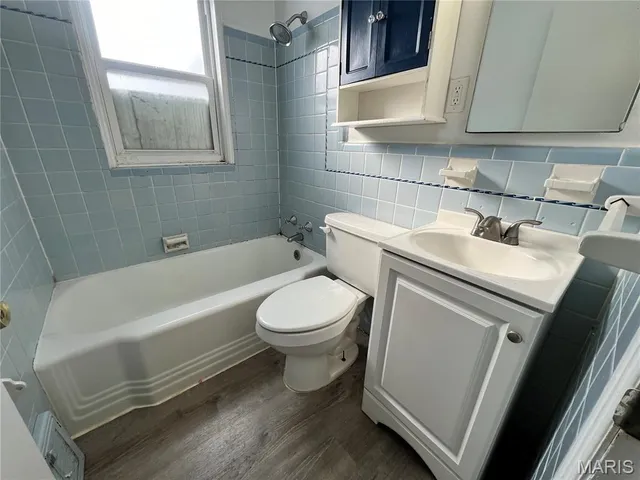 $1,195 | 1030 Addison Drive, St. Louis, MO 63137